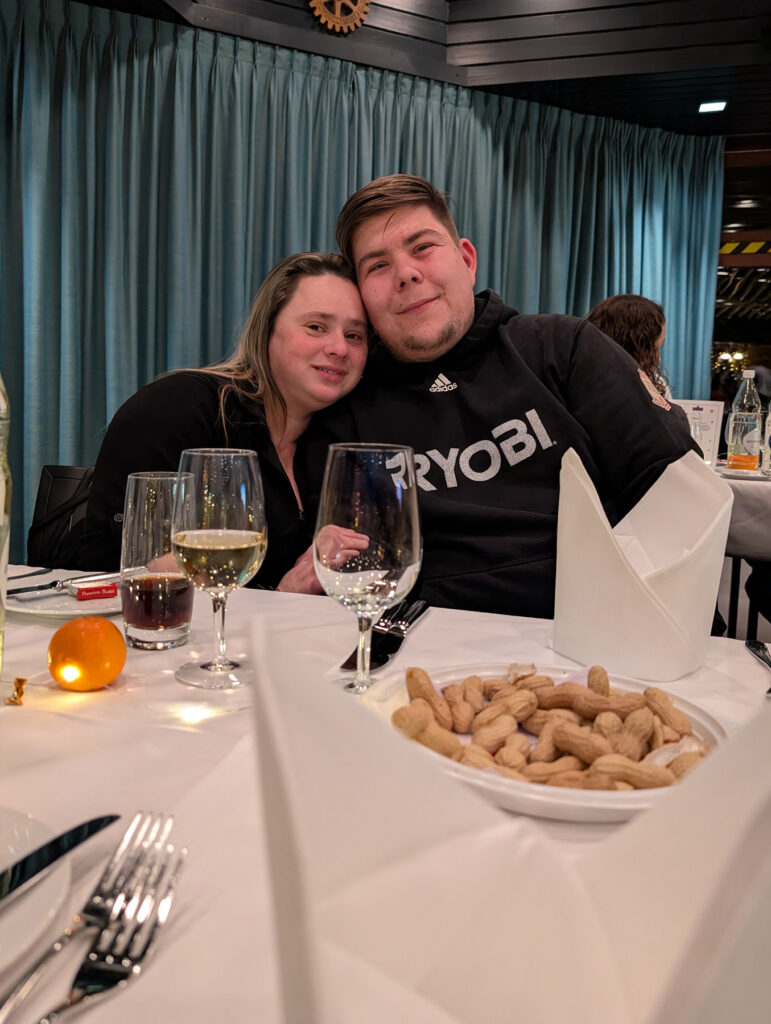 iwaz Weihnachtsfeier 2025 mit Menschen