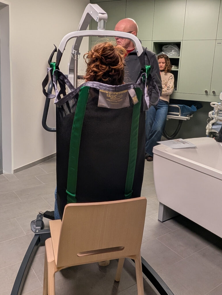 Instruktion im Flamingo Kinderhospiz