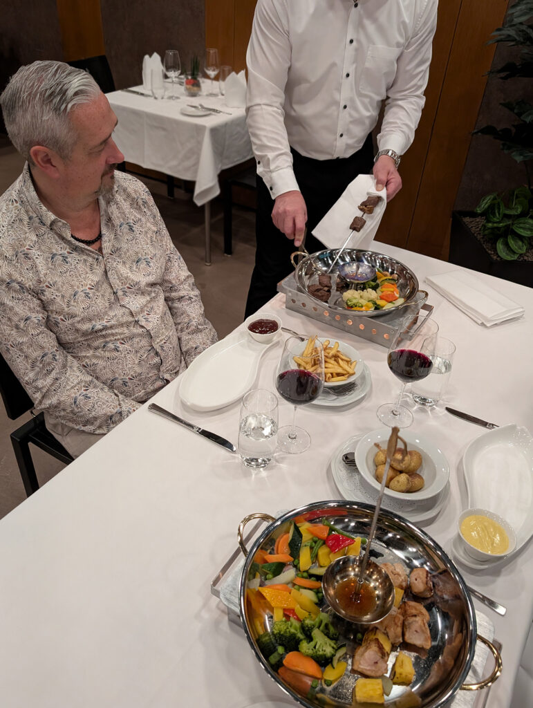 Flammenspiesse Servieren