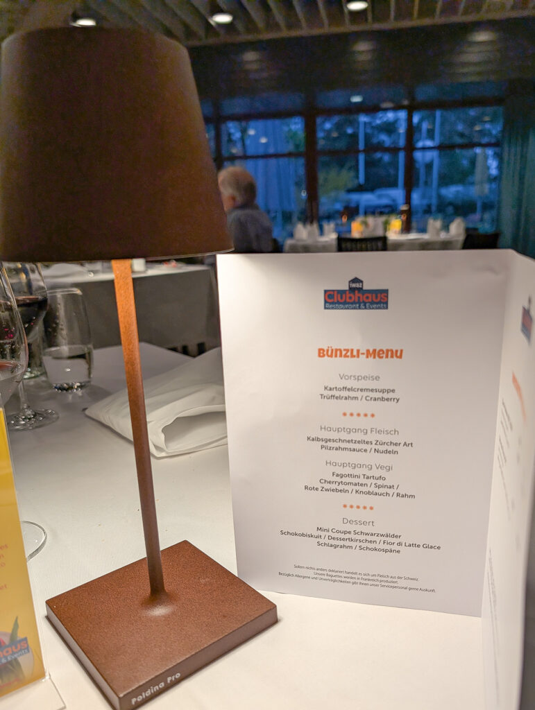 Menü am Comedy Dinner mit Max Bünzli