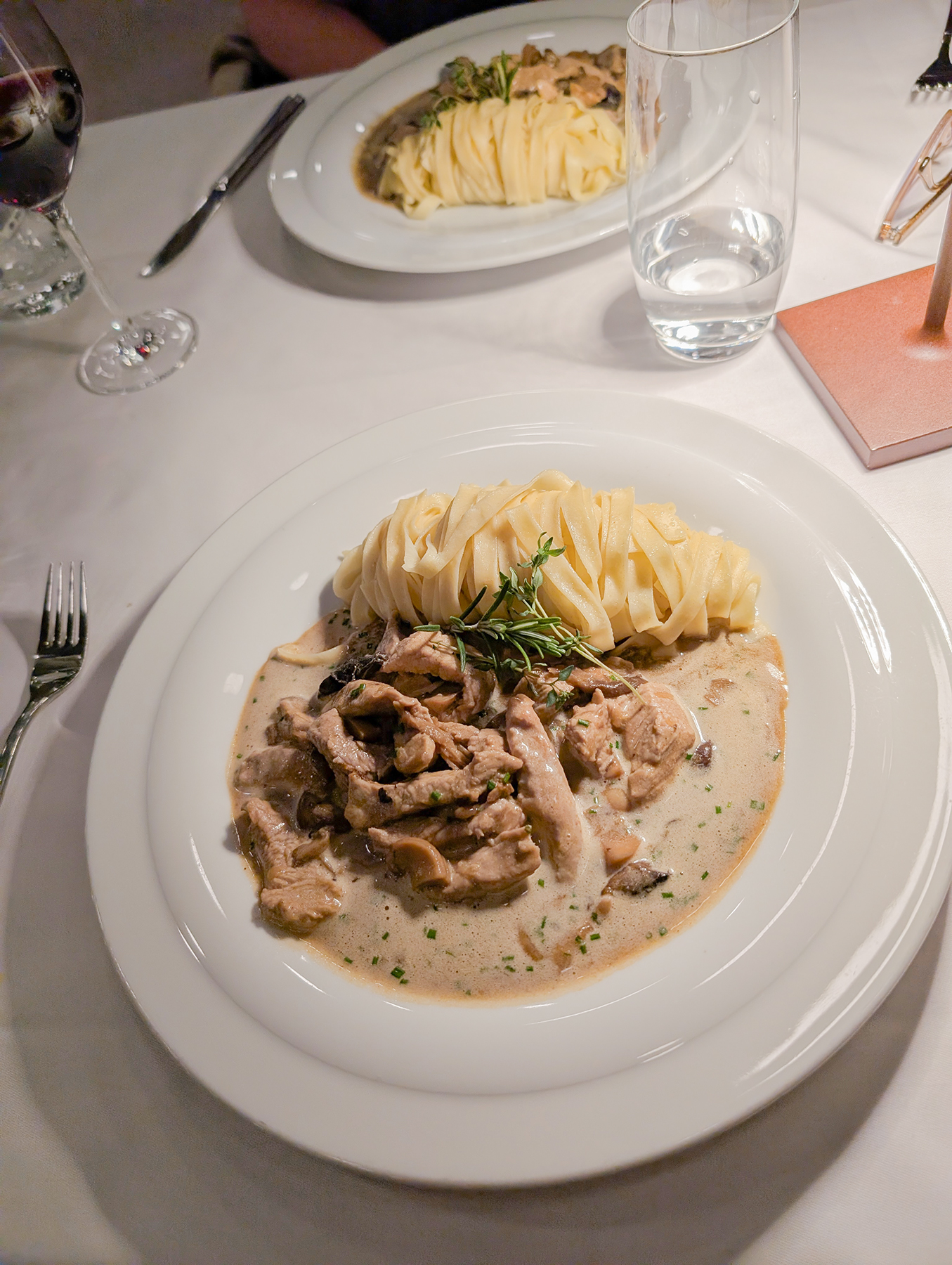 Comedy Dinner mit Max Bünzli Hauptgang Fleisch
