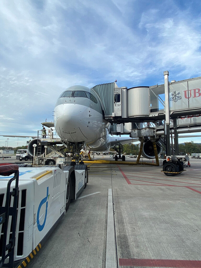 Flugzeuge im Flughafen Zürich